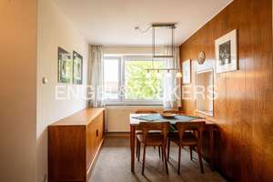 Helle 3,5-Zimmer-Wohnung mit Balkon in Stuttgart-Stammheim