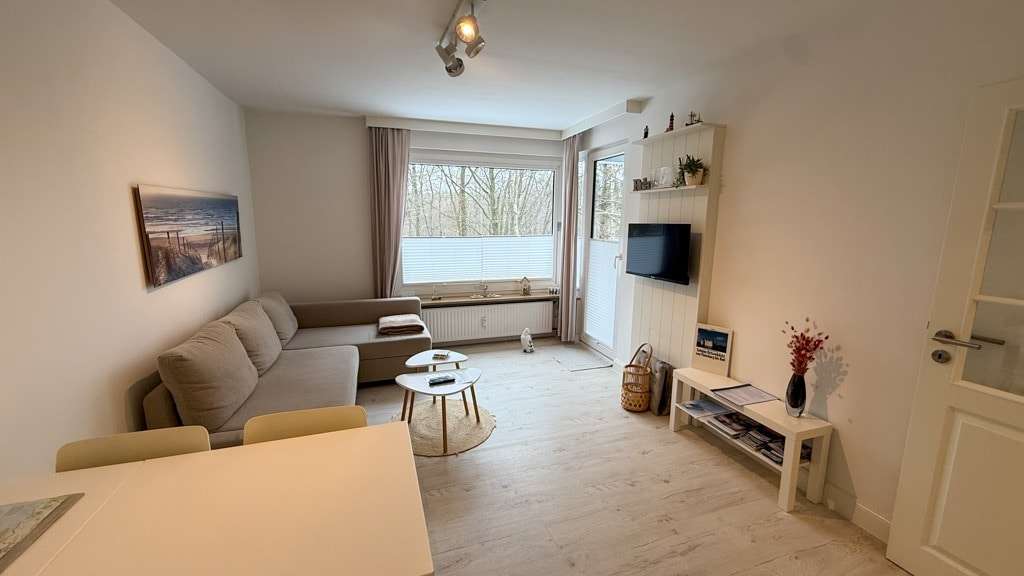 Immobilie in Glücksburg - Modernes Wohnjuwel in direkter Fördenähe! 2-Zimmer-Eigentumswohnung mit Balkon im 2. Obergeschoss - Bild 1