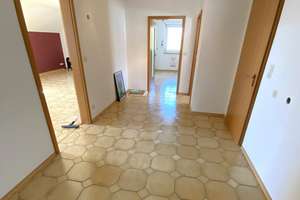 facettenreiches großzügiges 3 Familien-Haus mit Fernsicht und ruhiger Hanglage … – Die vollständige Adresse der Immobilie erhältst du vom Anbieter., 89361 Landensberg – Vorschaubild 17