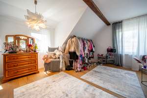 Modernisiertes, freistehendes EFH mit bis zu 3 ELW - Top Mehrgenerationenwohnen in Nieder-Eschbach – 60437 Nieder-Eschbach, Frankfurt am Main – Vorschaubild 12