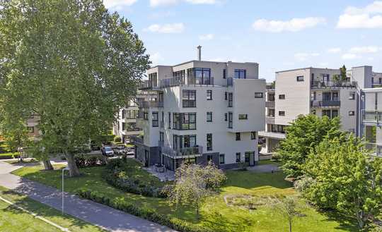 Luxusdomizil in bester Lage direkt am Rhein!