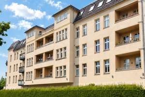 4,8 % Rendite | Hochwertig saniertes Wohnensemble mit 32 Einheiten in Berlin-Weißensee – Die vollständige Adresse der Immobilie erhältst du vom Anbieter., 13086 Weißensee, Berlin – Vorschaubild 2
