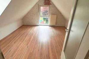Grüne Oase in Dechsendorf: Gepflegtes Familienhaus mit ausgebautem Dachstudio – Loheweg 5e, 91056 Dechsendorf Ost, Erlangen – Vorschaubild 11