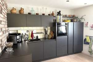 Familienhaus mit Einliegerwohnung und idyllischem Garten (U-Bahn Nähe) – Die vollständige Adresse der Immobilie erhältst du vom Anbieter., 80939 Freimann, München – Vorschaubild 4