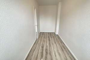 Frisch renovierte 3 Zimmerwohnung mit eigenem Garten – Nassauerring 19, 47798 Stadtmitte, Krefeld – Vorschaubild 11