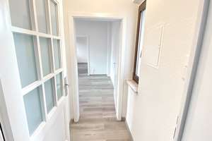**IDEAL FÜR DIE BERUFSTÄTIGE EINZELPERSON** APPARTEMENT IN ZENTRALER LAGE VON KREFELD-UERDINGEN – Am Röttgen 27, 47829 Uerdingen, Krefeld – Vorschaubild 3