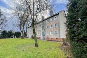 Sanierungsprojekt mit Potenzial: 3-Zimmer-Wohnung auf Erbbaugrundstück in ruhiger Wohnanlage