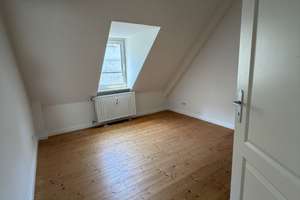Altbau trifft Bestlage – 2-Zimmer-Wohnung mit besonderem Flair – Die vollständige Adresse der Immobilie erhältst du vom Anbieter., 65197 Rheingauviertel / Hollerborn, Wiesbaden – Vorschaubild 4
