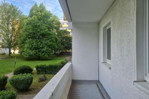 Ankommen und Wohlfühlen ! Ihre kleine Wohlfühloase im Erdgeschoss mit Balkon und Einbauküche – Bruno-Taut-Ring 164, 39130 Neu Olvenstedt, Magdeburg – Vorschaubild 4
