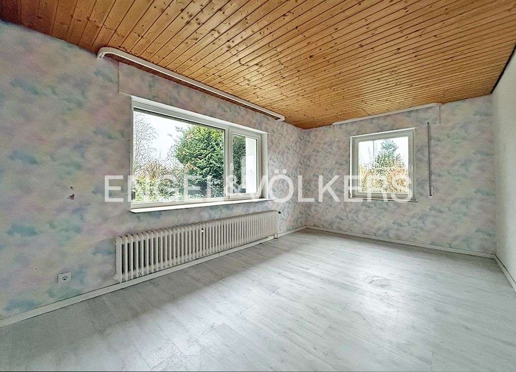 Immobilie in Usingen - Einfamilienhaus mit 7 Zimmern in Waldrandlage - Bild 1