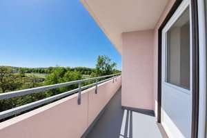 Modernes Wohnen mit Fernblick - renovierte 2-Zimmer-Wohnung in Kley!