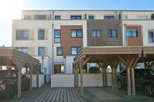 Best of Townhouse :) Exklusiv ausgestattetes Familien-Zuhause mit Garten, Carport & Stellplatz
