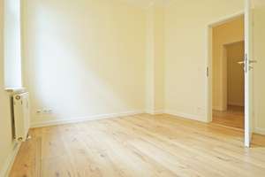 Helle und sanierte  3-RW im EG* moderne EBK* Süd-Ost-Balkon* Tageslichtbad mit Wanne* AK* zentral* – Försterlingstraße 3, 1259 Großzschachwitz, Dresden – Vorschaubild 12
