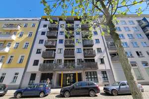 Lage, Lage, Lage ... Zentraler beliebter Kiez, ruhige Nebenstraße, ideale Kapitalanlage!!! – Wilhelm-Stolze-Straße 24, 10249 Friedrichshain, Berlin – Vorschaubild 1