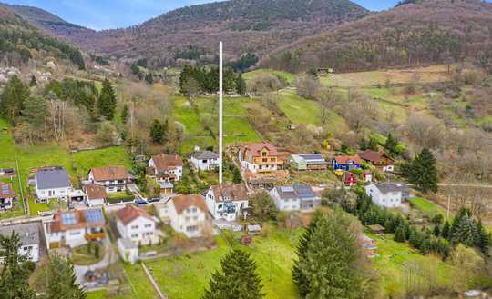 Doppelhaushälfte in ruhiger Sonnenlage mit Weitblick und weitläufigem Grundstück