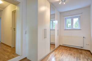 Charme trifft Zukunft: Haus mit Charakter und
großem Grundstück in Waldtrudering – Die vollständige Adresse der Immobilie erhältst du vom Anbieter., 81827 Waldtrudering, München – Vorschaubild 8