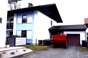 Gepflegtes Zweifamilienhaus mit Bergblick, viel Platz und Garage – Die vollständige Adresse der Immobilie erhältst du vom Anbieter., 83224 Grassau – Vorschaubild 1