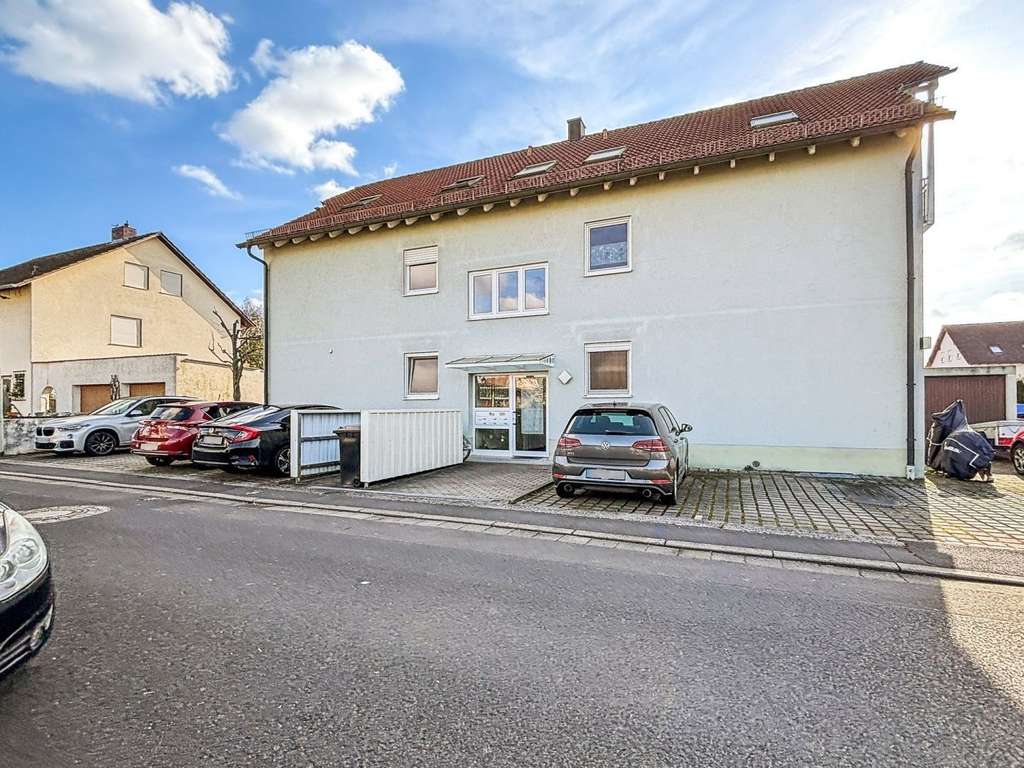 Immobilie in Röthlein - Attraktive, vermietete 2-Zimmer-Eigentumswohnung in Röthlein - Bild 0