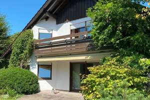 Renovierungsbedürftiges EFH mit 175 m² Wfl. und 726 m² Grund in Meitingen – Die vollständige Adresse der Immobilie erhältst du vom Anbieter., 86405 Meitingen – Vorschaubild 2