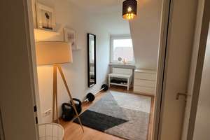 Helle 4-Zimmer-Dachgeschosswohnung mit Balkon – Meckelstr. 60, 42287 Barmen, Wuppertal – Vorschaubild 9