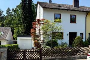 Familienidyll mit großem Garten, Garage und viel Potenzial in sehr begehrter Wohnlage - Bezugsfrei! – Die vollständige Adresse der Immobilie erhältst du vom Anbieter., 90768 Oberfürberg, Eschenau, Fürth – Vorschaubild 2
