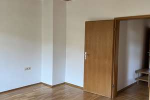 Helle, großzügige 3-Zimmer-Wohnung in Stuttgart-Heslach mit Einbauküche – Die vollständige Adresse der Immobilie erhältst du vom Anbieter., 70199 Heslach, Stuttgart – Vorschaubild 7