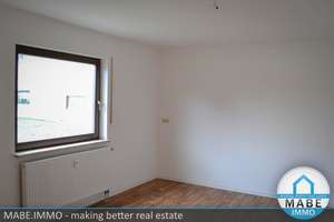 Wohnen im Grünen: 2-Raum-Wohnung mit Balkon! – Kaisergrubenstr. 7, 9355 Gersdorf – Vorschaubild 3