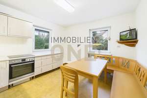 Zweifamilienhaus mit Ausbaureserve und großem Grundstück in bevorzugter Lage – Die vollständige Adresse der Immobilie erhältst du vom Anbieter., 93080 Pentling – Vorschaubild 4