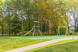 Attraktive 3-Raum-Wohnung und den Spielplatz im Wohnumfeld – Am Harthwald 1, 9123 Markersdorf, Chemnitz – Vorschaubild 5