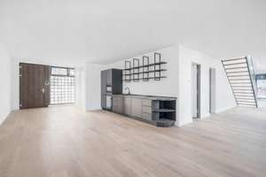 Außergewöhnliches Penthouse-Loft für höchste Ansprüche – Die vollständige Adresse der Immobilie erhältst du vom Anbieter., 10365 Lichtenberg (Ortsteil), Berlin – Vorschaubild 2