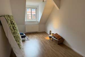 Top-Lage I Saniert I Tageslichtbad mit Wanne I Neue Einbauküche – Holbeinstr. 5a, 4229 Schleußig, Leipzig – Vorschaubild 6