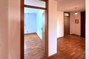 Helle 3-Zi.-Wohnung mit großem Balkon & Kanalblick  – Die vollständige Adresse der Immobilie erhältst du vom Anbieter., 91056 Büchenbach Dorf, Erlangen – Vorschaubild 7