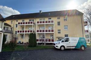Helle 3,5 Zimmer Wohnung mit Balkon im 2.  Obergeschoss