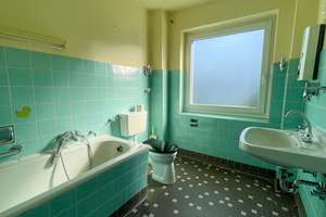 Großzügige 4-Zimmer-Wohnung mit Loggia in grüner Lage von Essen-Schönebeck – Die vollständige Adresse der Immobilie erhältst du vom Anbieter., 45359 Schönebeck, Essen – Vorschaubild 8
