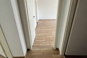Moderne, gepflegte 2 Zimmer Wohnung in Krefeld-Stadtmitte – Lindenstraße 140, 47799 Stadtmitte, Krefeld – Vorschaubild 3