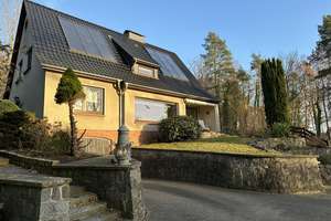 Großes Einfamilienhaus mit Einliegerwohnung und schöner Aussicht – Hauptstraße 37, 23974 Neuburg – Vorschaubild 1