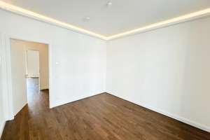 Genial! + PKW-Stellplatz inklusive + Dunkles Parkett + Fußbodenheizung + Wanne & Dusche + LED-Licht  – Petzscher Straße 12, 4129 Eutritzsch, Leipzig – Vorschaubild 13