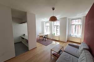 Helle 2-Zimmer-Wohnung mit Balkon in guter Wohnlage