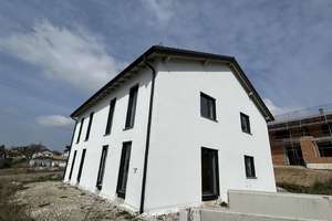 Stadtnah und trotzdem ruhige Lage - Neubau Doppelhaushälfte in Windischbergerdorf – Die vollständige Adresse der Immobilie erhältst du vom Anbieter., 93413 Cham – Vorschaubild 2
