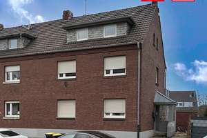 Mehrfamilienhaus mit drei Wohneinheiten & genehmigtem Baugrundstück in MG – Die vollständige Adresse der Immobilie erhältst du vom Anbieter., 41066 Uedding, Mönchengladbach – Vorschaubild 1