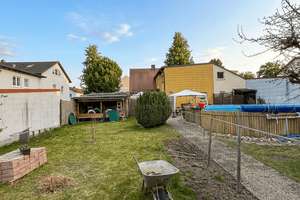 Einfamilienhaus mit großzügigem Grundstück im Regensburger Osten – Die vollständige Adresse der Immobilie erhältst du vom Anbieter., 93057 Konradsiedlung-Wutzlhofen, Regensburg – Vorschaubild 5