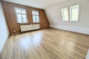 *Ideal auch für 2er WG! 2-Zimmer-Altbauwohnung im Dachgeschoss in Stuttgart-West, Nähe Vogelsang*