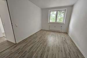 Zuhause ist: charmant und hell: 3-Zimmer-Wohnung - ideale Lage – Weserstraße 236, 27572 Fischereihafen, Bremerhaven – Vorschaubild 6