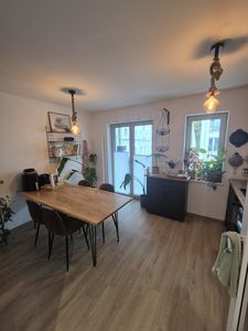 Nachmieter/in für kernsanierte Wohnung mit Balkon in zentraler Lage gesucht