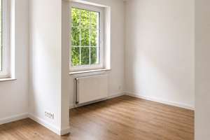 Lichtdurchflutete 3,5-Zimmer-Altbauwohnung mit hochwertiger Einbauküche – Herderstraße 64, 42327 Vohwinkel, Wuppertal – Vorschaubild 3