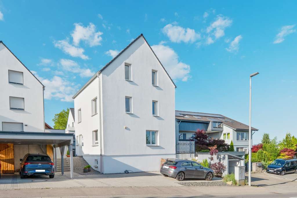 Immobilie in Hattenhofen - Neuwertige große Doppelhaushälfte - Bild 2