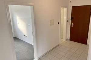 Moderne drei Zimmer Wohnung mit EBK – Im Langen Feld 1, 30880 Laatzen – Vorschaubild 9