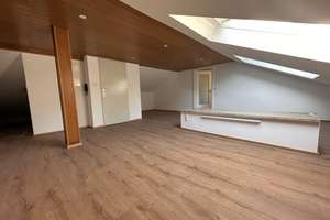 renovierte 2-Zimmer-Dachgeschosswohnung in ruhiger Lage – Die vollständige Adresse der Immobilie erhältst du vom Anbieter., 85354 Freising – Vorschaubild 3