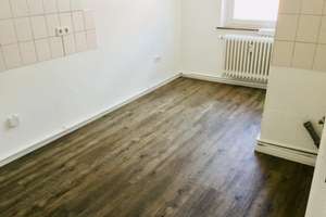 Schicke renovierte 2-Zimmer Wohnung – Augsburger Str. 20, 28215 Regensburger Straße, Bremen – Vorschaubild 4