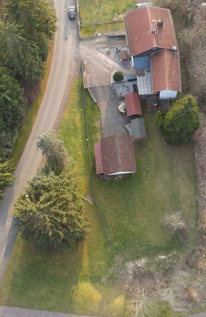 Immobilie in Weilmünster - Zweifamilienhaus mit Charme, Erweiterungspotenzial und vielseitigen Entfaltungsmöglichkeiten! - Bild 2